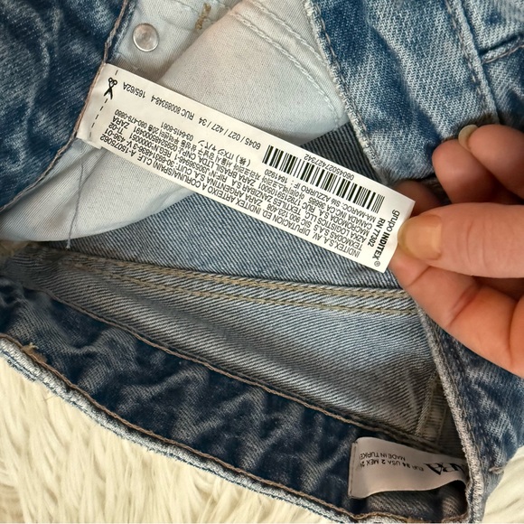 Zara High Rise Straight Leg Jeans - Picture 3 of 4